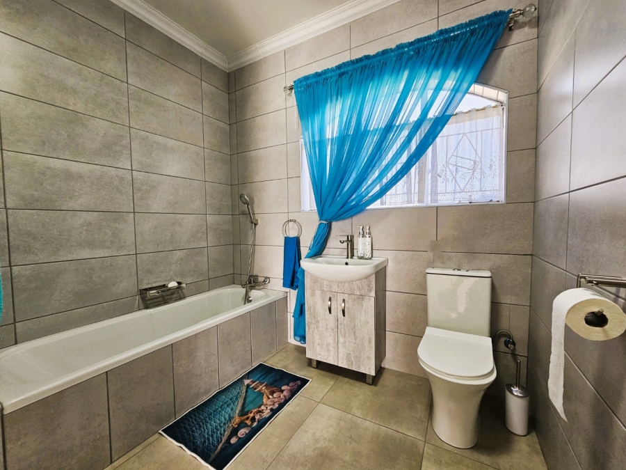 4 Bedroom Property for Sale in Sasolburg Ext 23 Free State